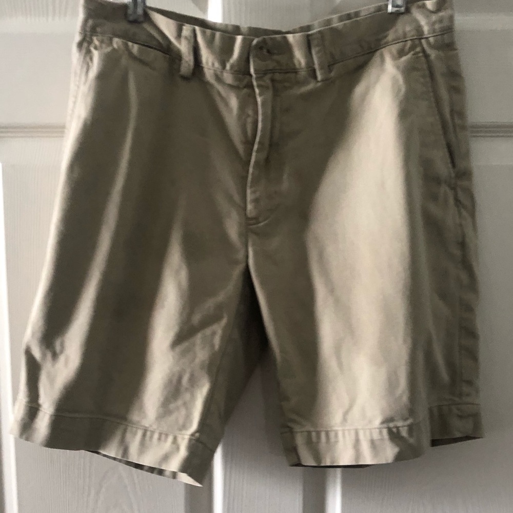 Polo Khaki men’s short- flat front